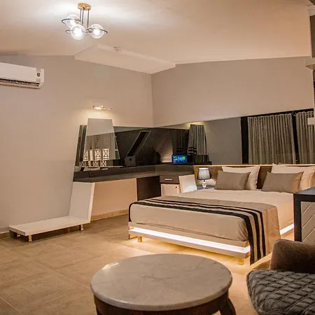 Sette Serenity (adults Only) אלאניה